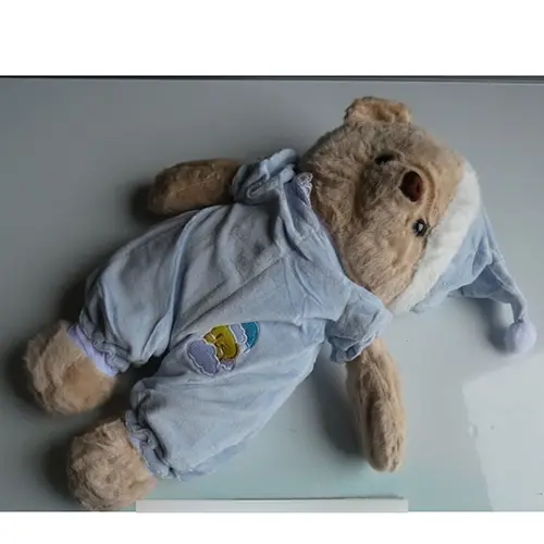 Jouet en peluche en forme d'ours mignon, pourpée en forme d'ours mignon avec vêtements de couchage, photo 2 of 4