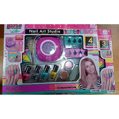 Nail art studio, photo 1 of 2