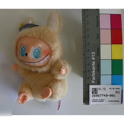 Labubu Plüsch, photo 1 of 4