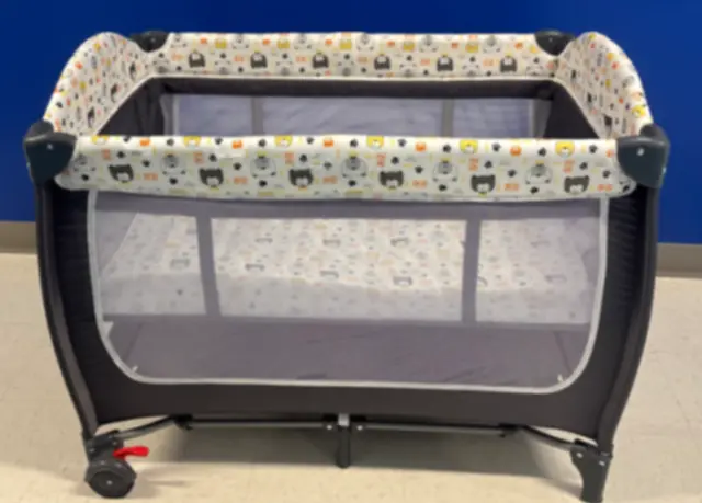 Play Yards Recalled Due to Risk of Serious Injury or Death from Suffocation and Entrapment Hazards; Violate Mandatory Standard for Play Yards; Sold on Amazon by Anna Queen: Recalled Play Yard, photo 1 of 3