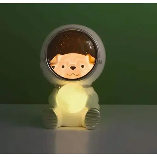 LED Astronaut night lamp with animals, photo 1 of 2