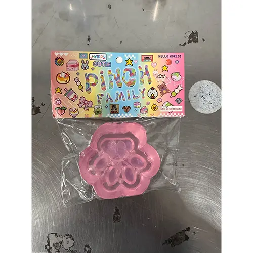 Cat's Paw Pinch Squeeze Toy, photo 3 of 3