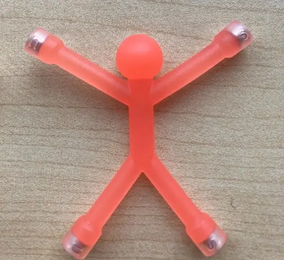 Vndueey Magnetic Men Toy Sets Recalled Due to Risk of Serious Injury or Death from Magnet Ingestion; Violates Mandatory Standard for Toys: Each stick figure in the recalled Vndueey toy set has four small magnets, one in each hand and foot, photo 2 of 2