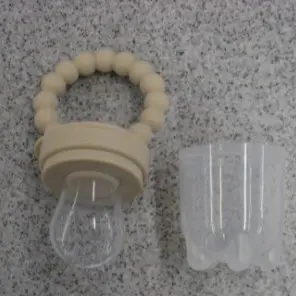 Baby soother feeder, photo 1 of 3