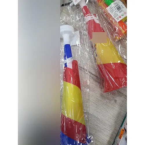 Plastic toy, photo 1 of 2