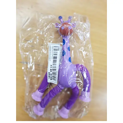 Plastic giraffe, photo 2 of 3